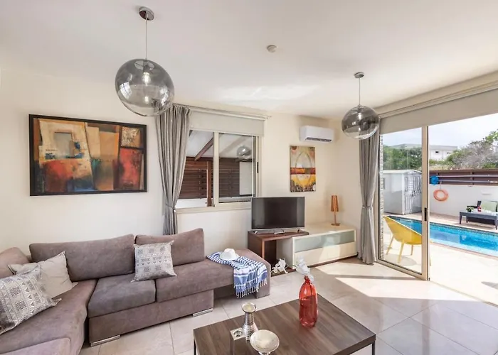 Daffodil In Pernera Ferienhaus *